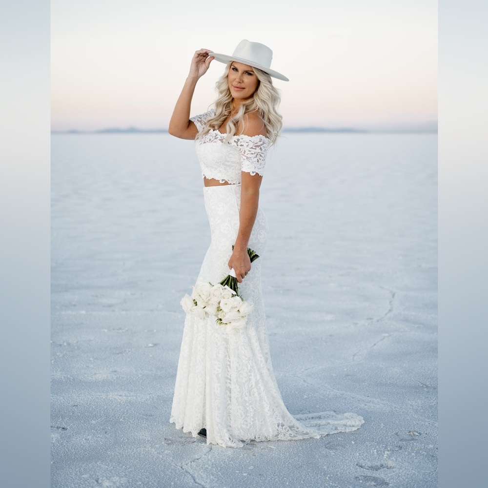 Grace Loves Lace Everly dress. Size XL. Worn once for engagement pictures.